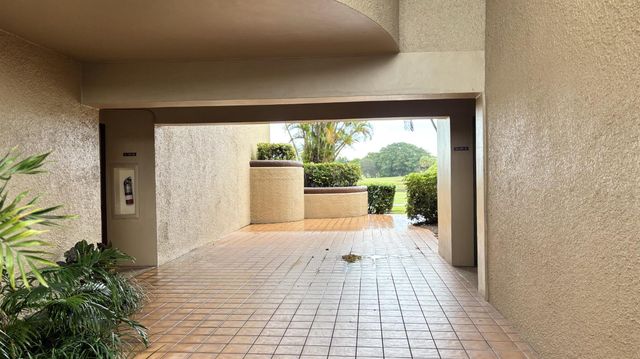 4657 Fountains Drive S 202, Lake Worth, FL 33467