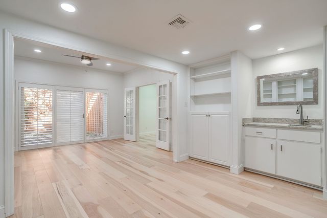 4201 Clear Lake Circle, Fort Worth, TX 76109