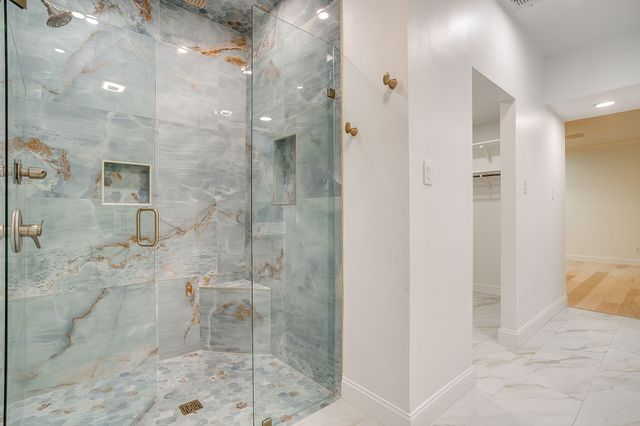 4201 Clear Lake Circle, Fort Worth, TX 76109