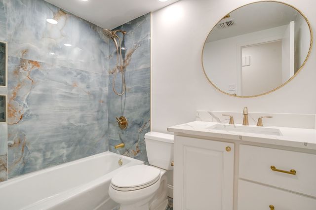 4201 Clear Lake Circle, Fort Worth, TX 76109