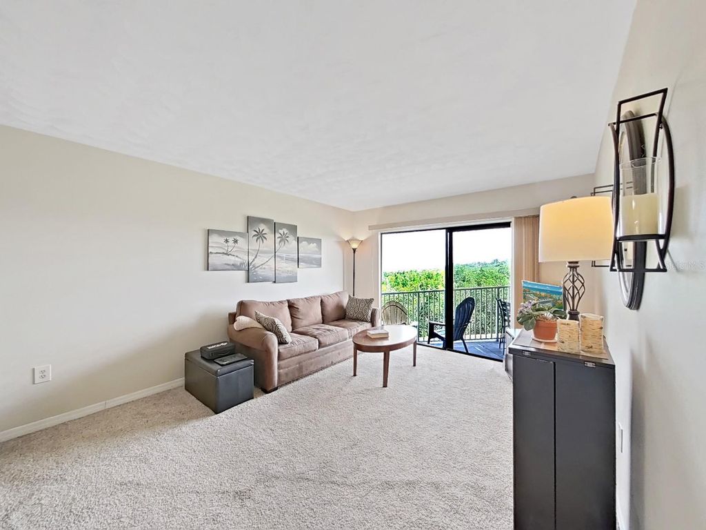 Image 17 of property listing at 19451 GULF BOULEVARD 205, Indian Shores, FL 33785