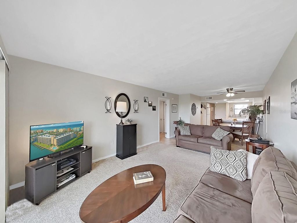 Image 19 of property listing at 19451 GULF BOULEVARD 205, Indian Shores, FL 33785