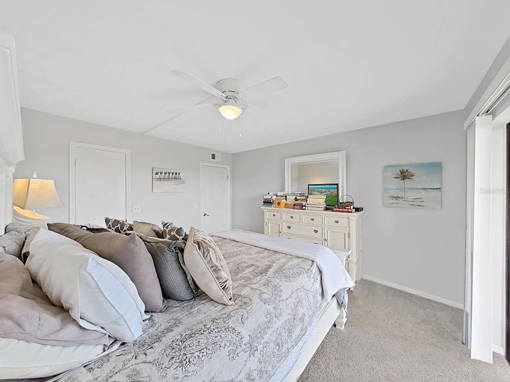 Image 26 of property listing at 19451 GULF BOULEVARD 205, Indian Shores, FL 33785