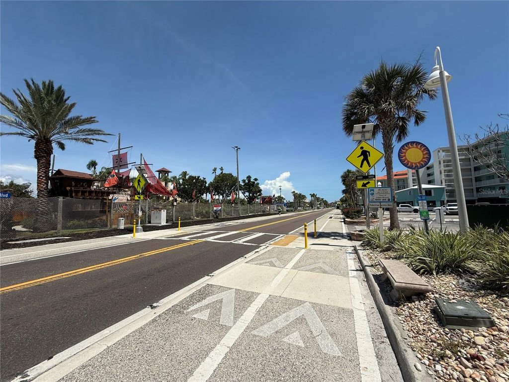 Image 42 of property listing at 19451 GULF BOULEVARD 205, Indian Shores, FL 33785