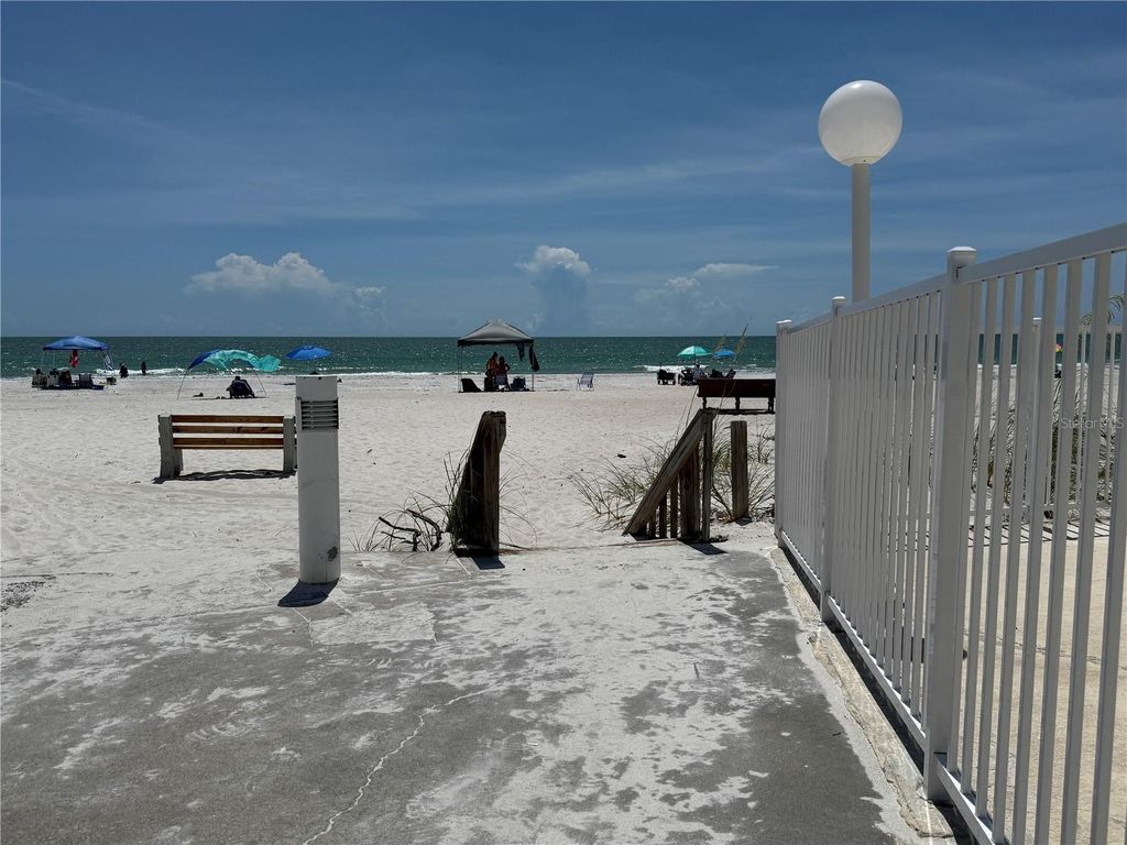 Image 44 of property listing at 19451 GULF BOULEVARD 205, Indian Shores, FL 33785