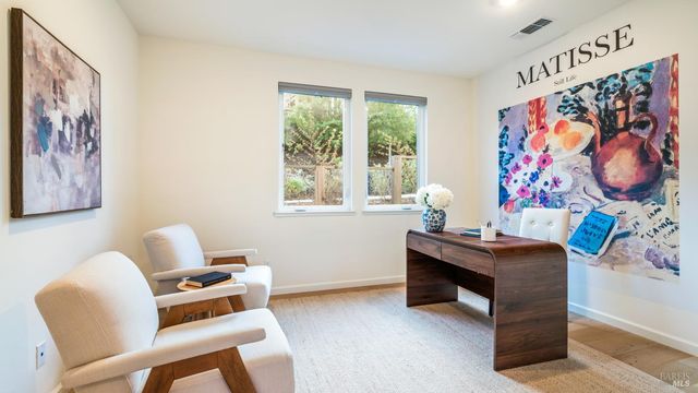 6 Jasper Ct, Petaluma, CA 94952