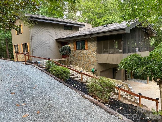394 Jonathan Lane, Lake Lure, NC 28746