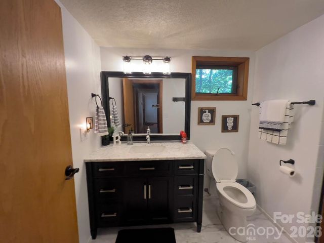 394 Jonathan Lane, Lake Lure, NC 28746