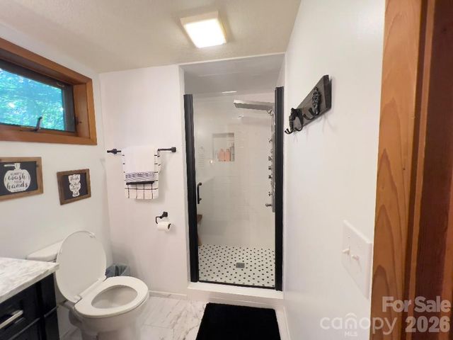 394 Jonathan Lane, Lake Lure, NC 28746