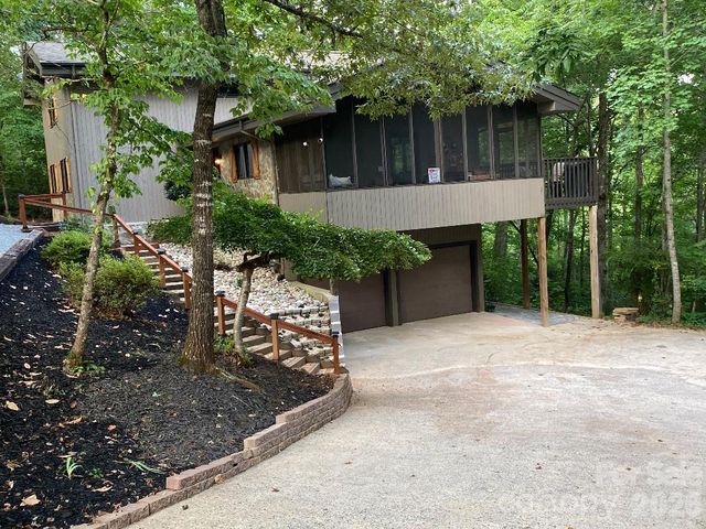 394 Jonathan Lane, Lake Lure, NC 28746