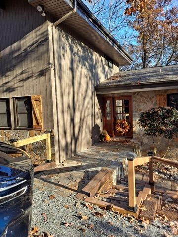 394 Jonathan Lane, Lake Lure, NC 28746