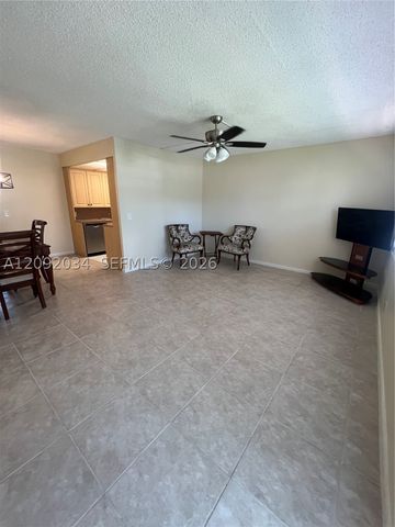 1087 Cornwall E 1087, Boca Raton, FL 33434