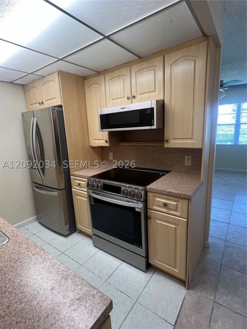 1087 Cornwall E 1087, Boca Raton, FL 33434