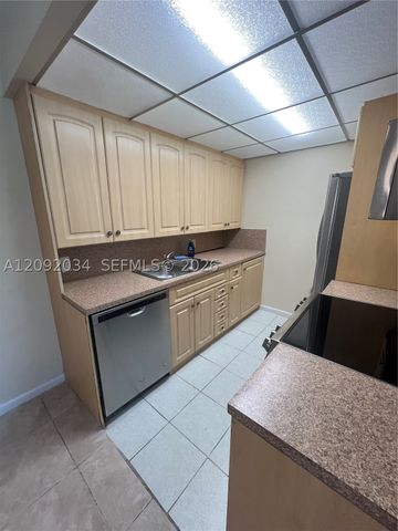 1087 Cornwall E 1087, Boca Raton, FL 33434