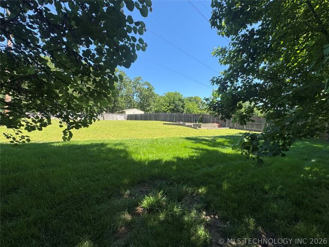 405 E 119th Street S, Jenks, OK 74037