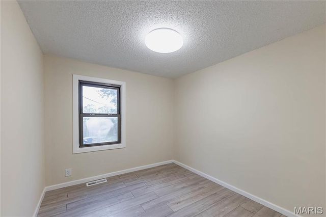 2686 Creve Coeur Mill Road, Maryland Heights, MO 63043