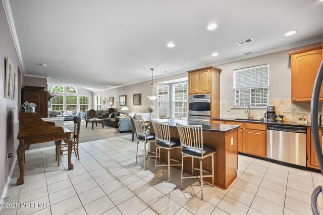 17 Silver Charm Road, Manalapan, NJ 07726