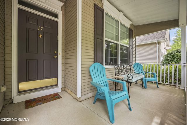 17 Silver Charm Road, Manalapan, NJ 07726