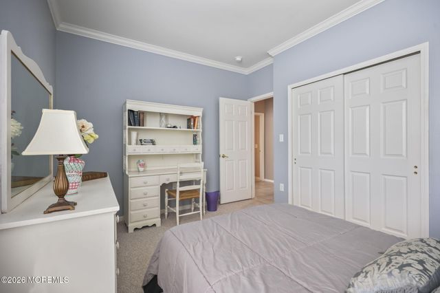 17 Silver Charm Road, Manalapan, NJ 07726