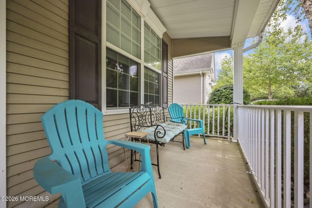 17 Silver Charm Road, Manalapan, NJ 07726