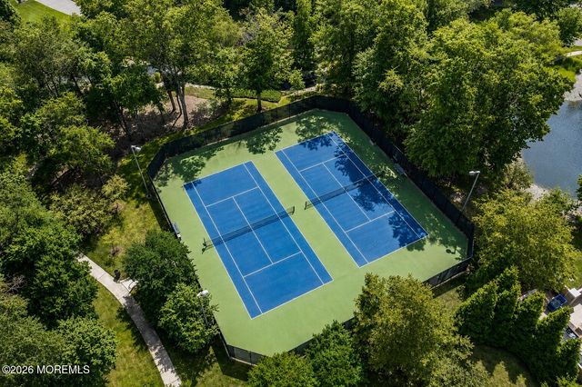 17 Silver Charm Road, Manalapan, NJ 07726