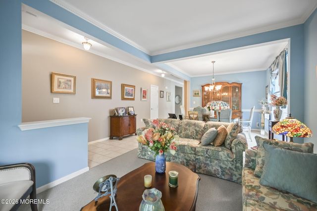 17 Silver Charm Road, Manalapan, NJ 07726
