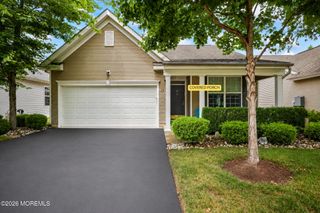 17 Silver Charm Road, Manalapan, NJ 07726