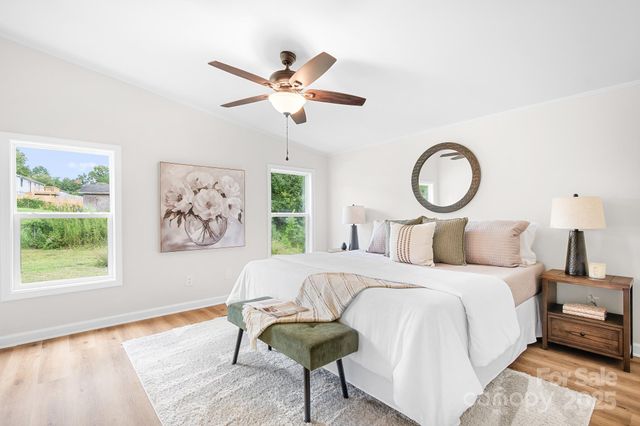 136 Ridge Creek Drive, Troutman, NC 28166