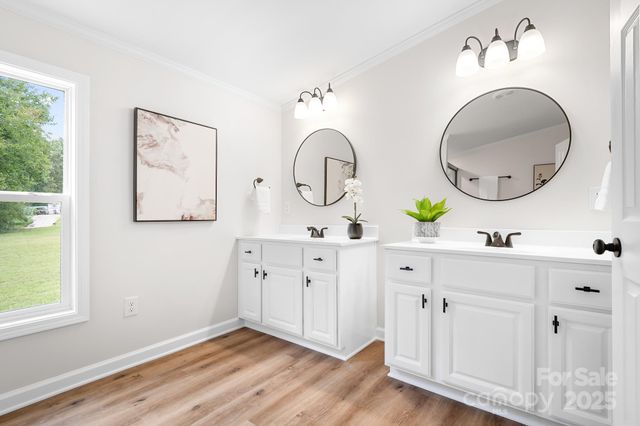 136 Ridge Creek Drive, Troutman, NC 28166