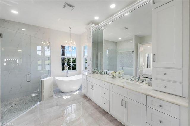 22660 Fairlawn CT, Estero, FL 34135