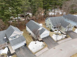 40 Hollow Ridge Drive, Nashua, NH 03062