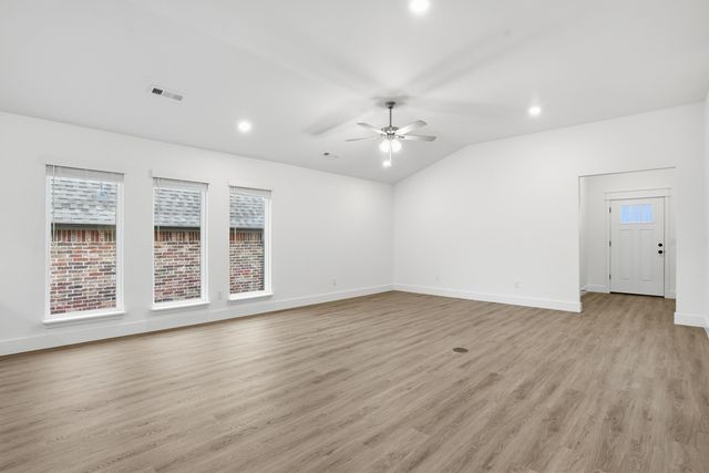 5248 S Morgan Avenue, Brookline, MO 65619