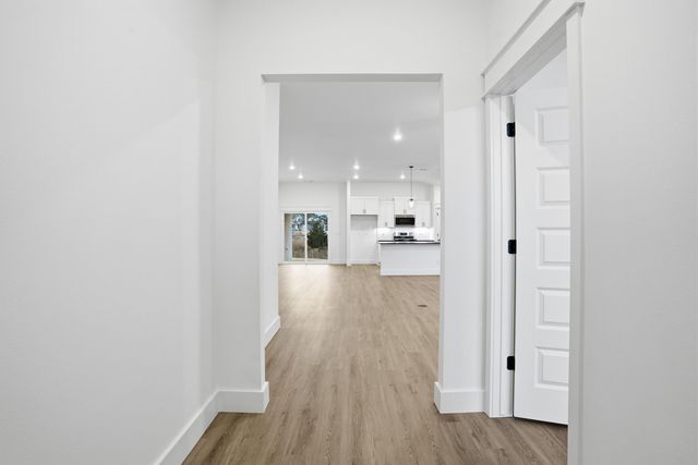 5248 S Morgan Avenue, Brookline, MO 65619