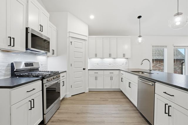 5248 S Morgan Avenue, Brookline, MO 65619