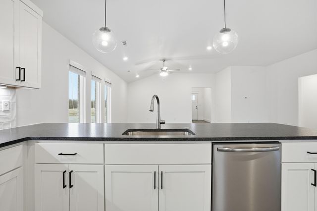 5248 S Morgan Avenue, Brookline, MO 65619