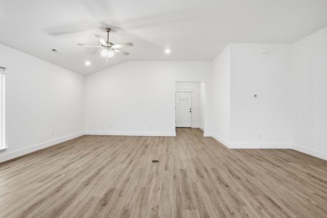 5248 S Morgan Avenue, Brookline, MO 65619