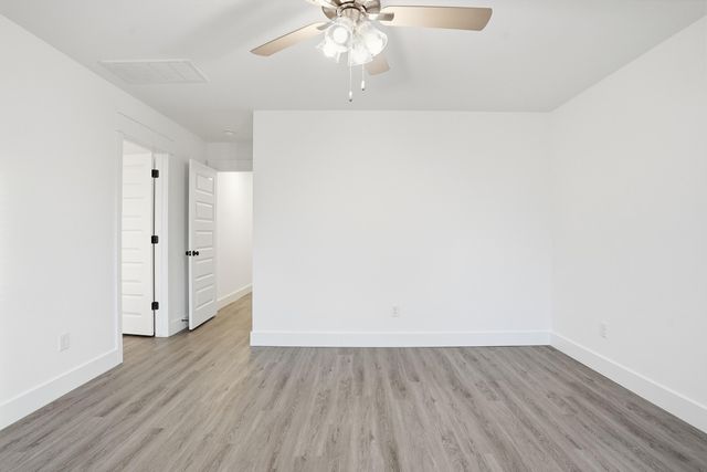 5248 S Morgan Avenue, Brookline, MO 65619