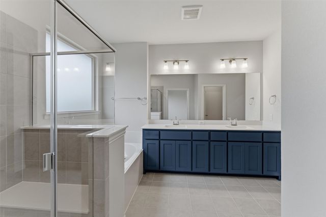 1249 Sabine River Lane, Springtown, TX 76082