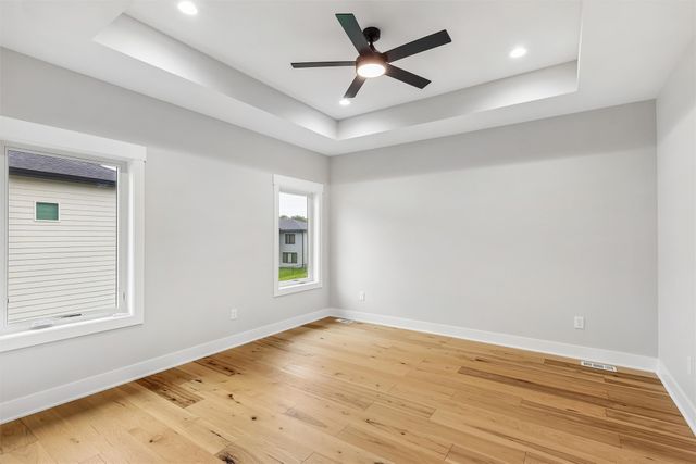 17321 N Valley Drive, Urbandale, IA 50263