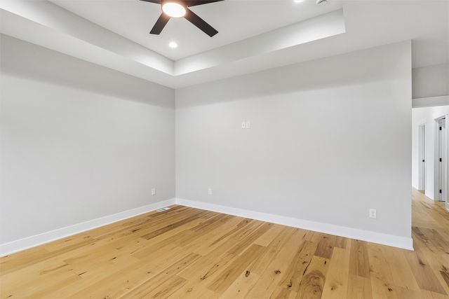 17321 N Valley Drive, Urbandale, IA 50263