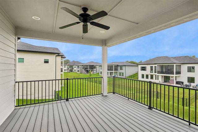17321 N Valley Drive, Urbandale, IA 50263