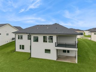 17321 N Valley Drive, Urbandale, IA 50263