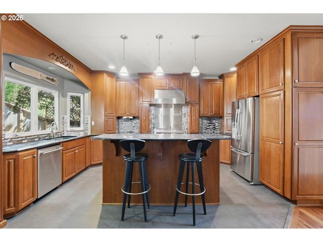 2131 Nw FARGO Loop, Camas, WA 98607