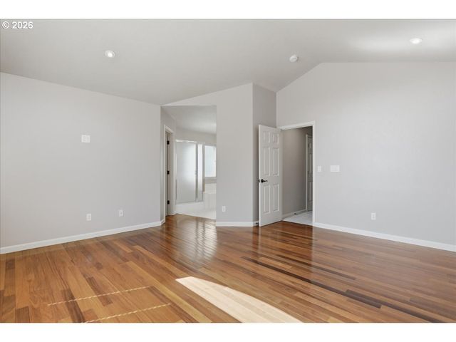2131 Nw FARGO Loop, Camas, WA 98607