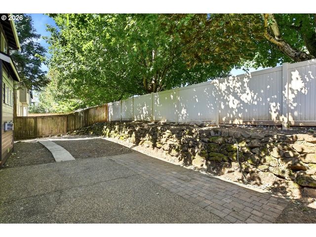 2131 Nw FARGO Loop, Camas, WA 98607