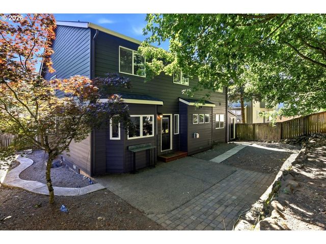 2131 Nw FARGO Loop, Camas, WA 98607
