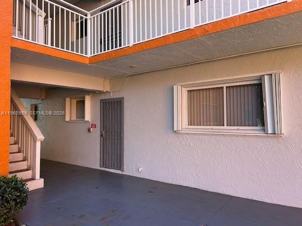 11301 SW 200th St 109-A, Miami, FL 33157