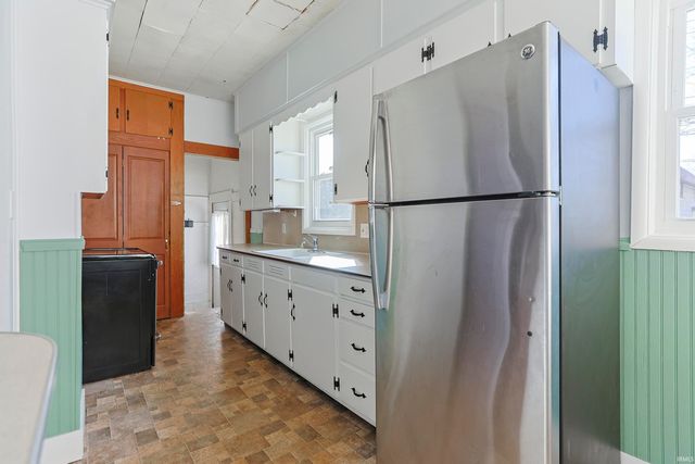 811 S 6Th Street, Goshen, IN 46526