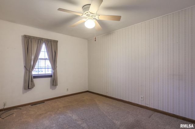 204 CYPRESS Street, Pekin, IL 61554