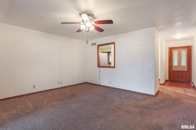 204 CYPRESS Street, Pekin, IL 61554